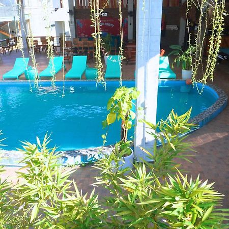 Ha Giang Lotus Hostel Motorbikes Tours מראה חיצוני תמונה