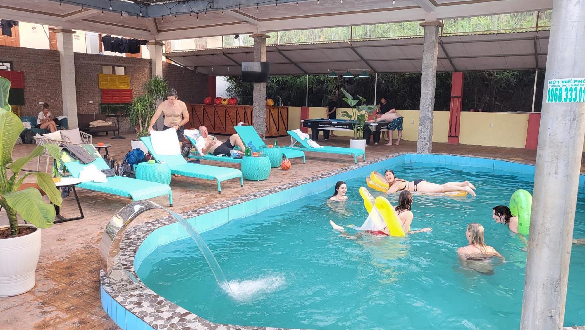 Ha Giang Lotus Hostel Motorbikes Tours מראה חיצוני תמונה