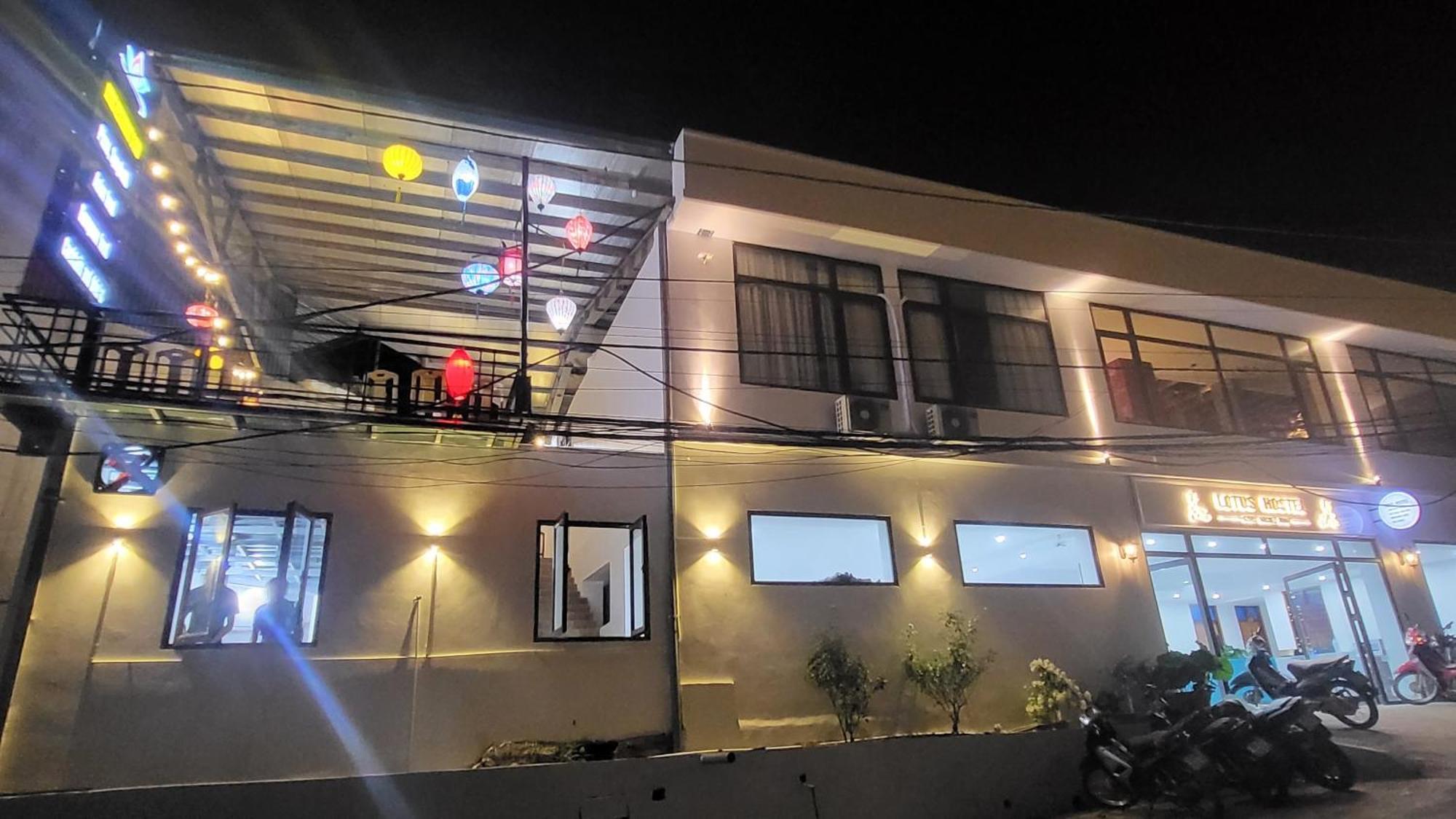 Ha Giang Lotus Hostel Motorbikes Tours מראה חיצוני תמונה